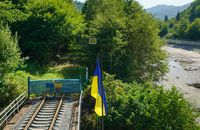 Укрзалізниця відновила ділянки колії на кордоні з Румунією (ФОТО)