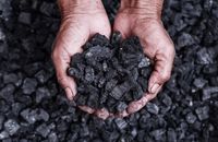 Польська влада догосподарювалася: поляки купують вугілля в Чехії