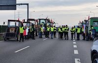 Польські фермери почали блокування автобусів на кордоні з Україною