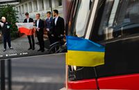 Польська Конфедерація не хоче українських прапорів на міському транспорті в Польщі (ВІДЕО)