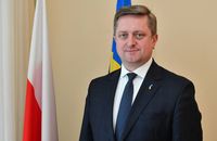 Посол в Польщі: ніхто не блокує ексгумації на Волині. Польська права преса знову незадоволена