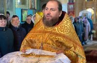 На Рівненщині священик московського патріархату звинувачує родини загиблих у їхніх смертях