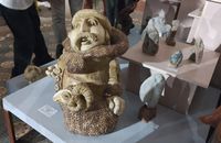 75 каменів Михайла Мурафи – у Франківську презентували ювілейну виставку скульптора-кераміста