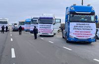 Українські перевізники проводять дзеркальну блокаду поблизу польського кордону