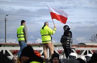 Прем'єр Польщі придумав, як розігнати протести на кордоні з Україною