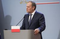 Прем'єр Польщі: Розглядаємо тимчасове закриття кордону з Україною для товарообігу