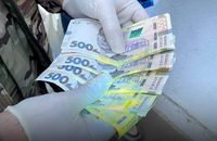 На Прикарпатті лікарська династія призначала чоловікам фіктивну інвалідність