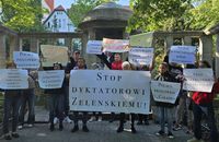 У Польщі мітингували проти українського президента (ВІДЕО)