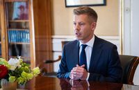 Петер Мадяр заявив, що 100 тисяч угорців Закарпаття не мають базових прав людини