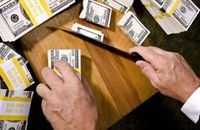 На Хмельниччині доходи оформляють на дітей та дідуганів