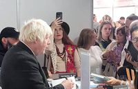 Західна Україна за минулий тиждень: Джонсон без повідця у Львові, та хасиди як живий щит для військових вантажів